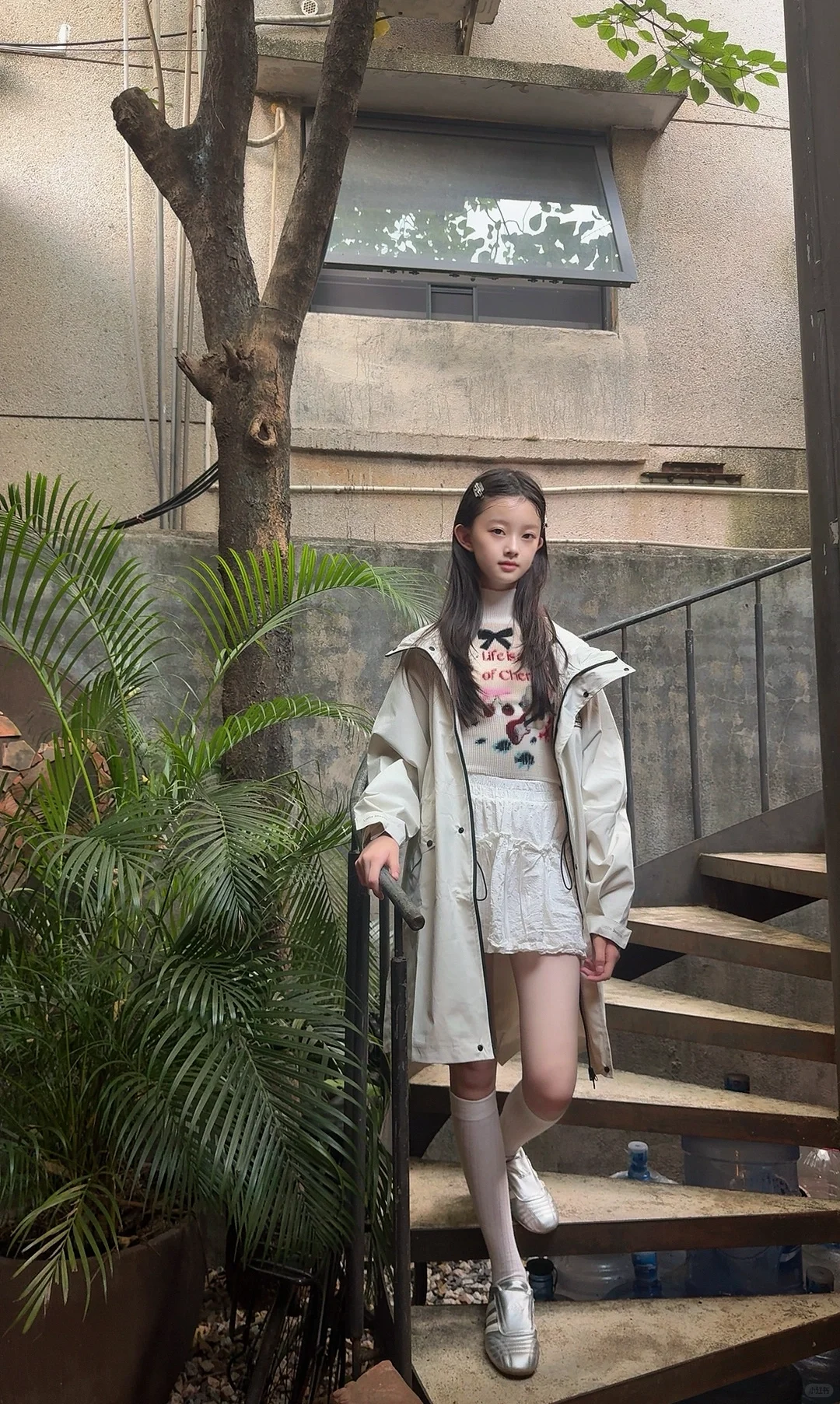 迎面走来的女孩 裹着青春的风