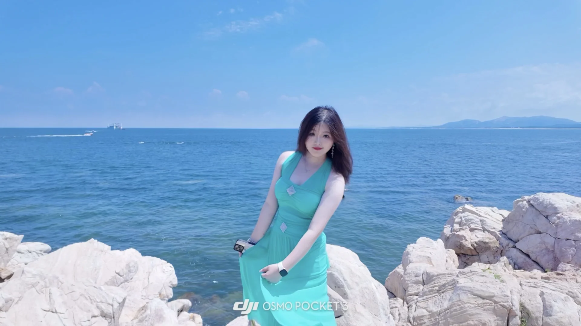 搞不懂很多女孩明明是微胖还要走御姐风