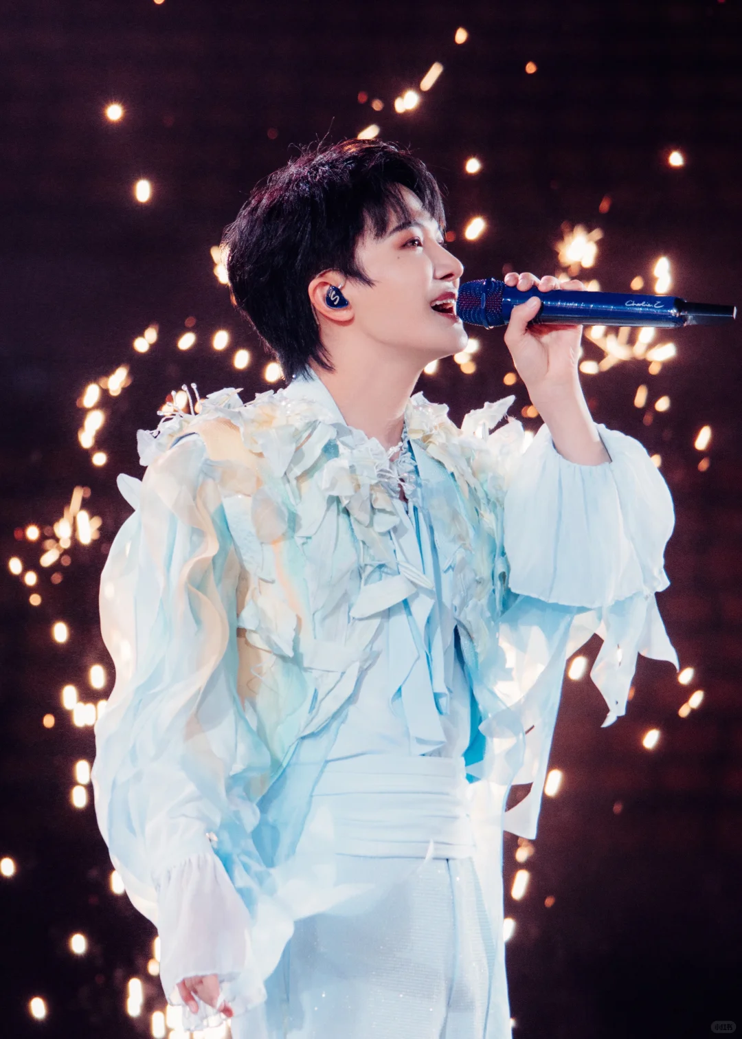 周深 | ☀「深深的」8月9日演唱会舞台日记 3️⃣