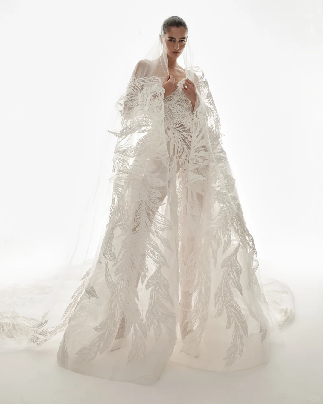 秀场积累 | 2026春夏MoniqueLhuillier婚纱