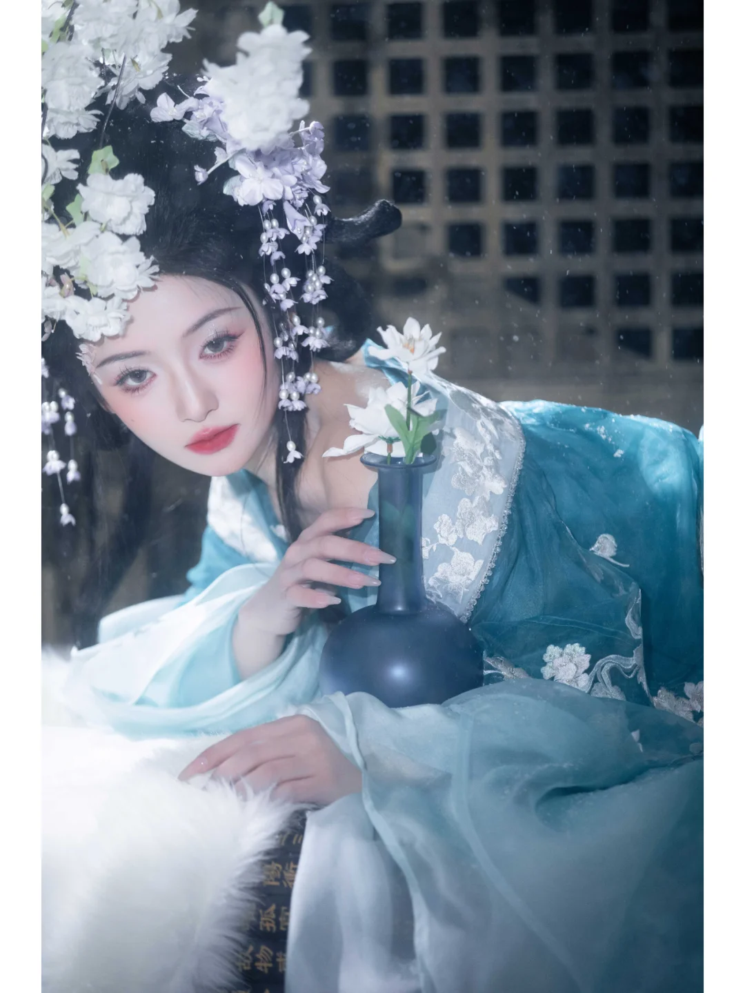 三更月,中庭恰照梨花雪🕊️冬日意境感写真