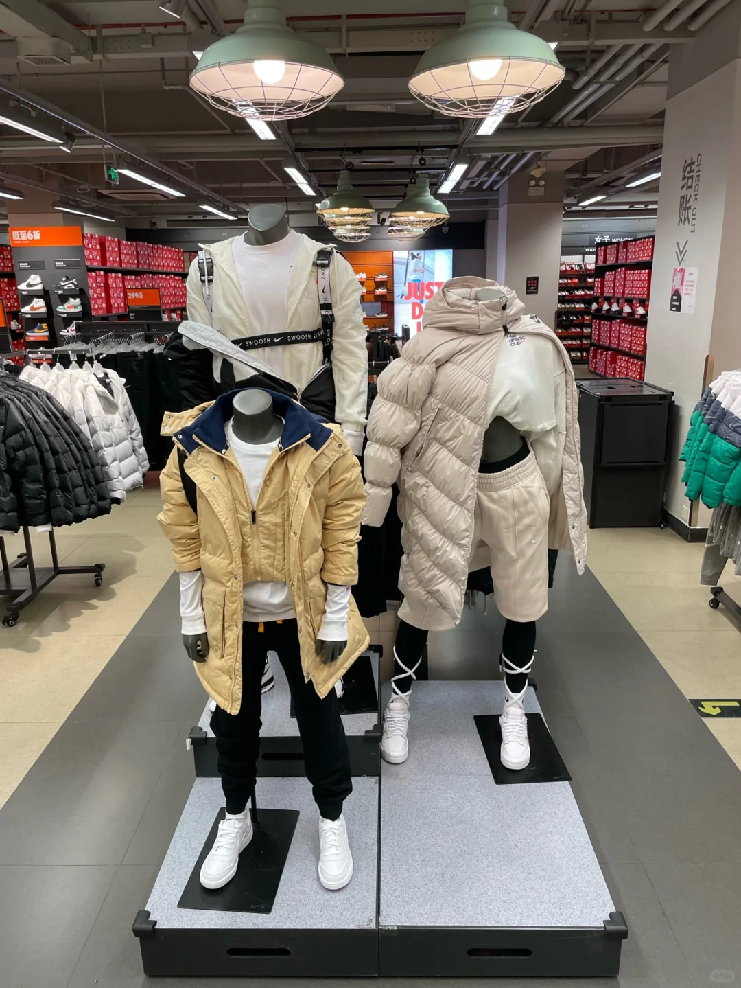 NIKE秋冬模特穿搭