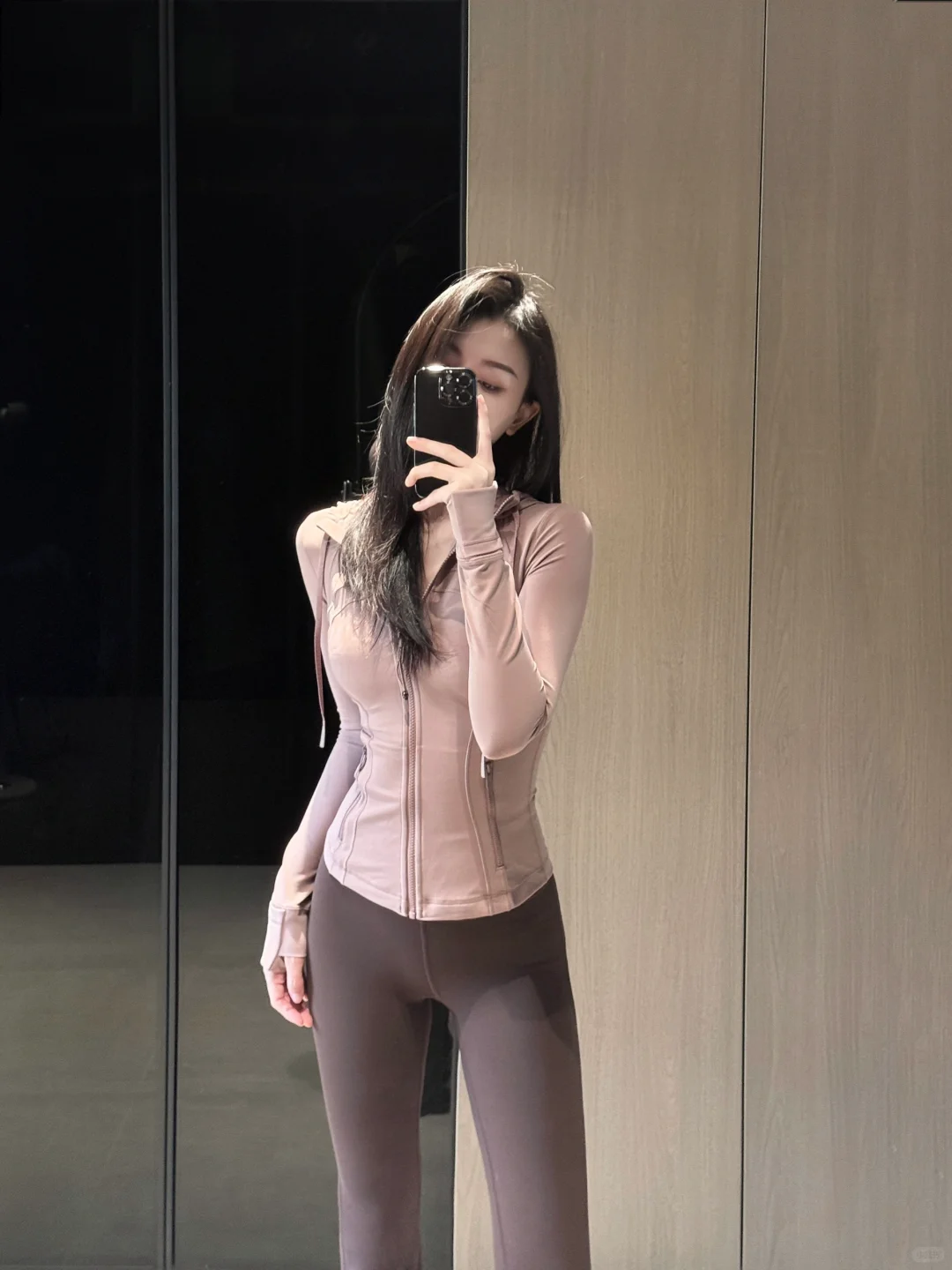 玫瑰棕和浓缩咖啡色是绝配