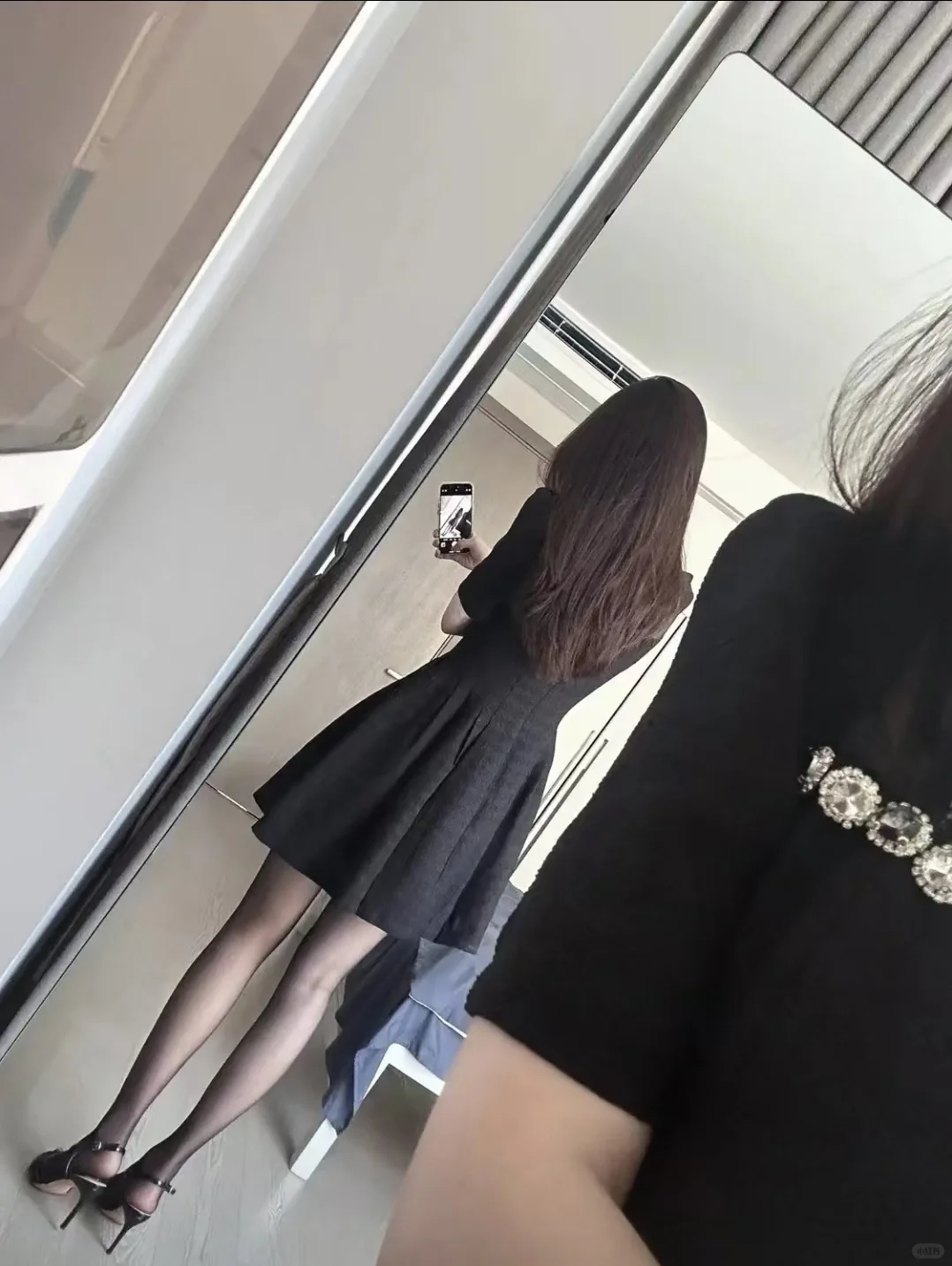 肉丝还是黑丝呢？