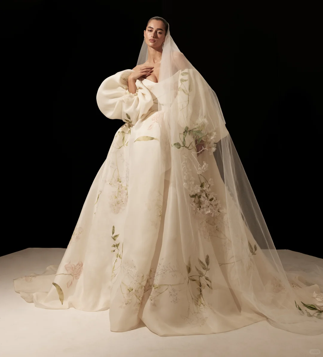 秀场积累 | 2026春夏MoniqueLhuillier婚纱