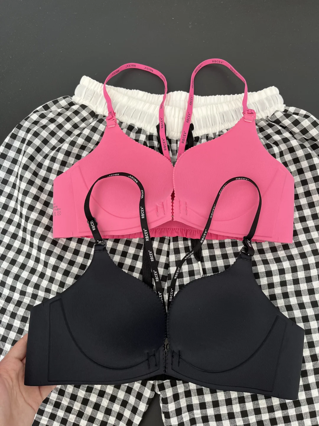 谁懂啊？本75A 圆盘胸 + 外扩终于可以爆沟了