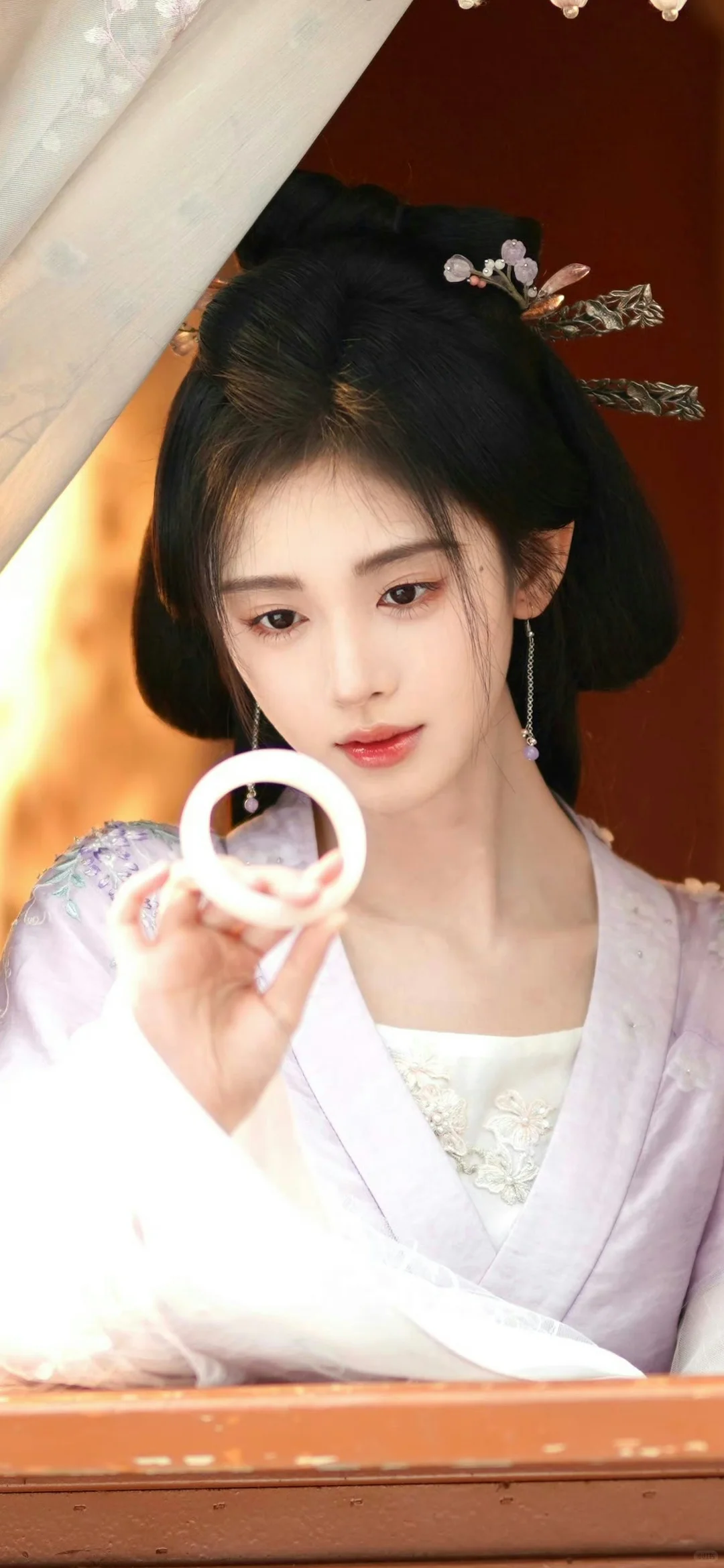 鞠婧祎小众高清无水印全屏壁纸分享 古装版