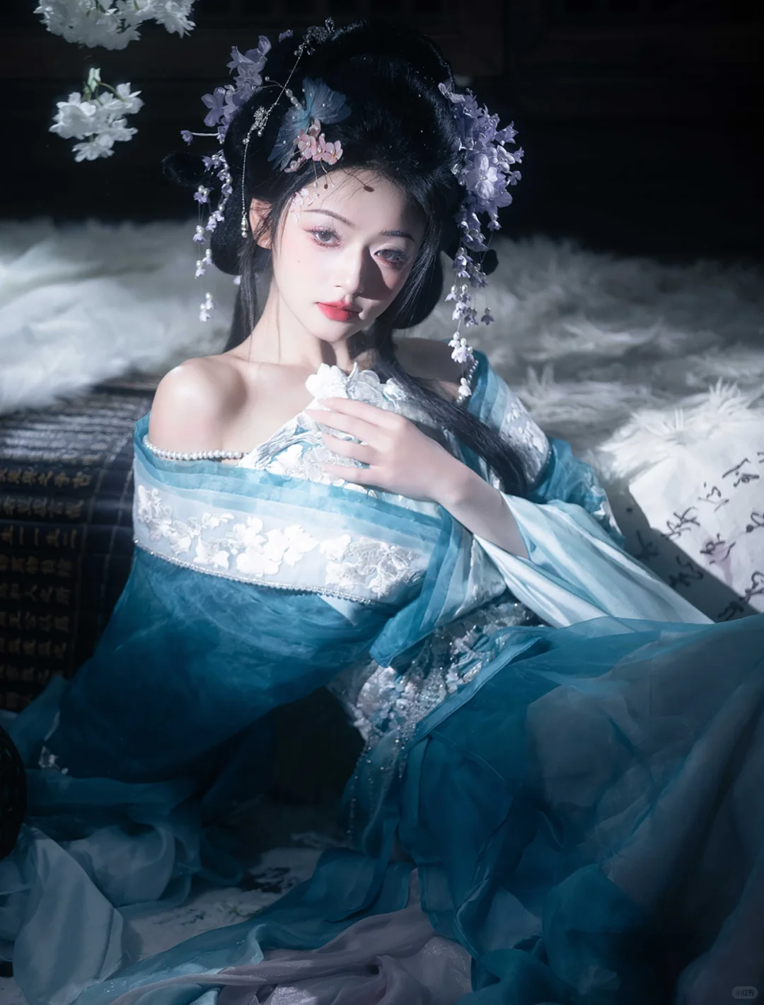 三更月,中庭恰照梨花雪🕊️冬日意境感写真