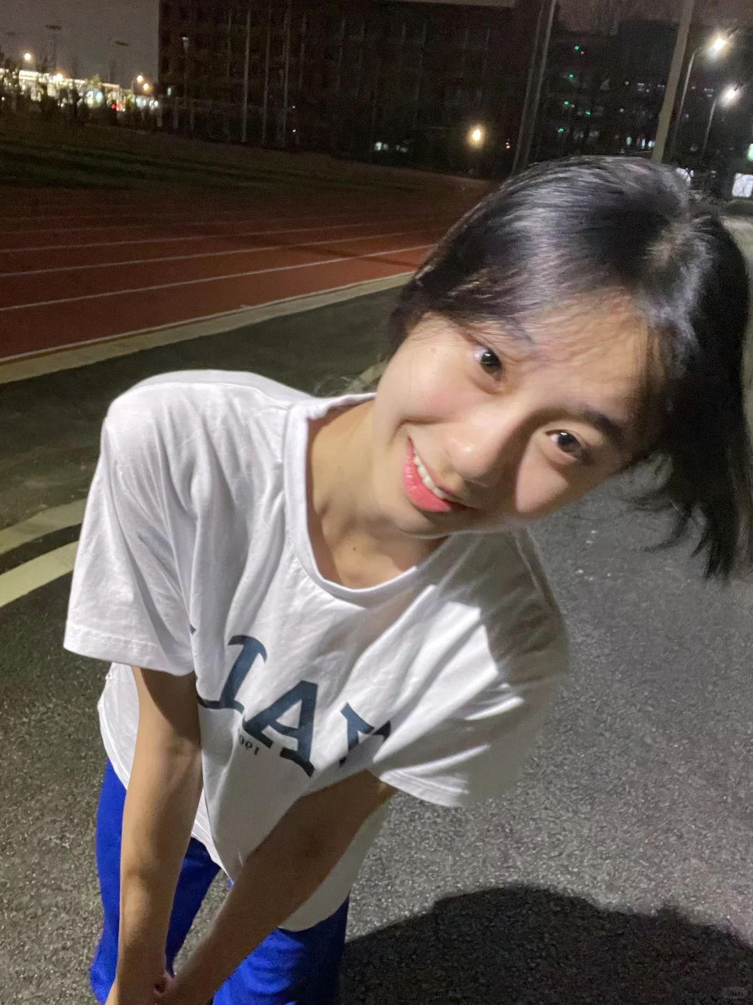 一些校服照