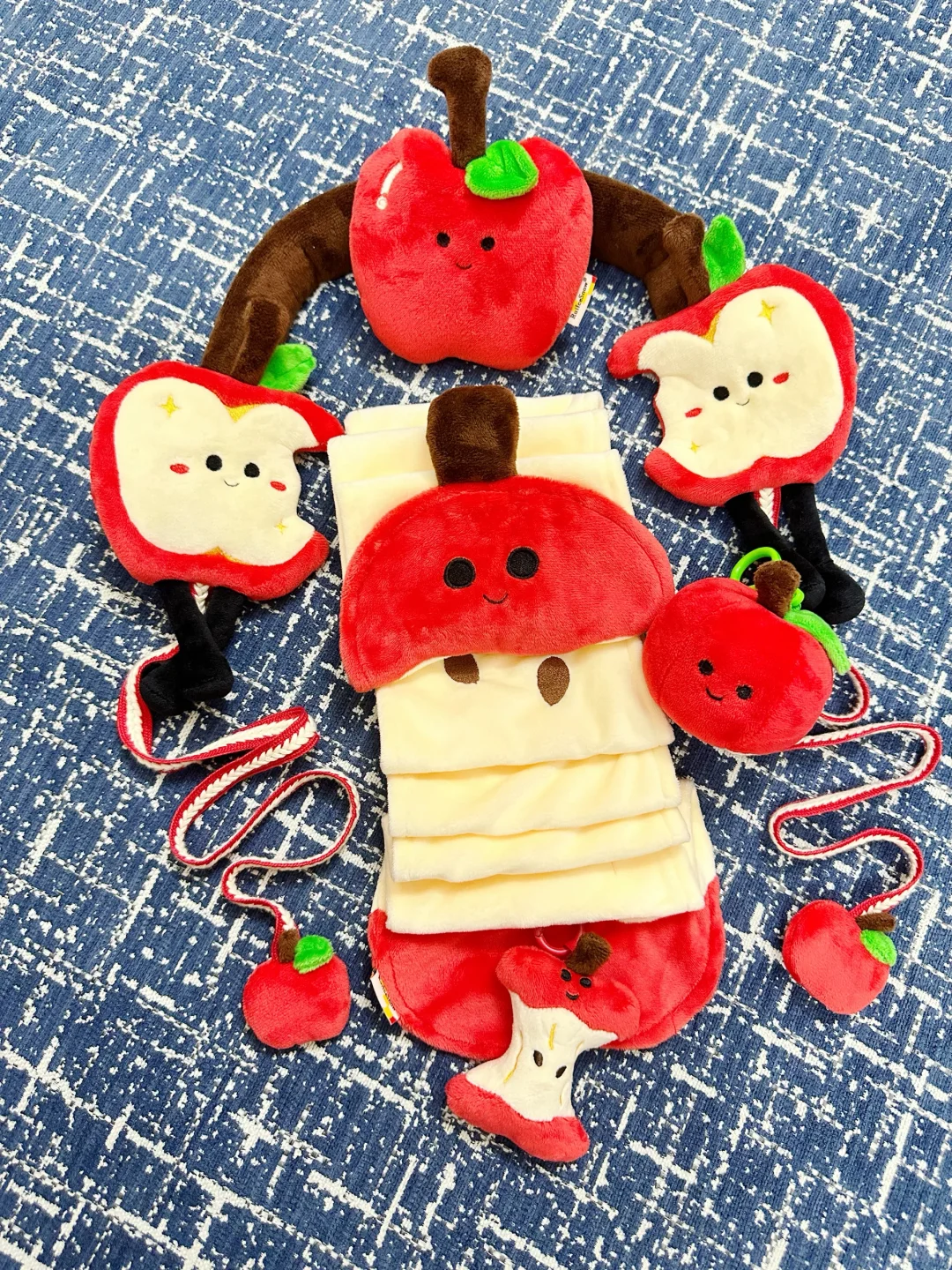 🍎🍎红彤彤可爱的元素好诱人，就问你爱不爱？