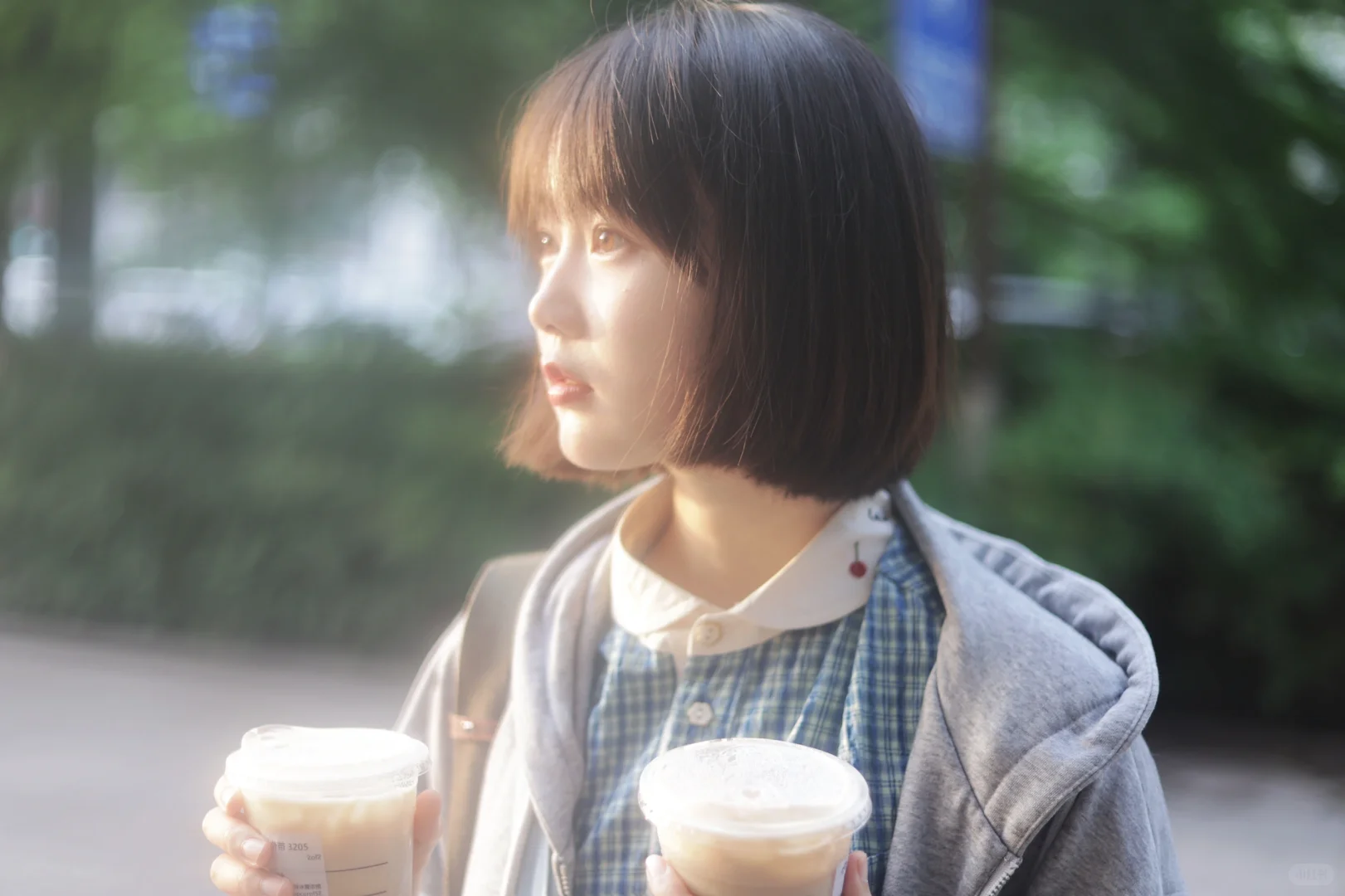 朋友说我越素越好看
