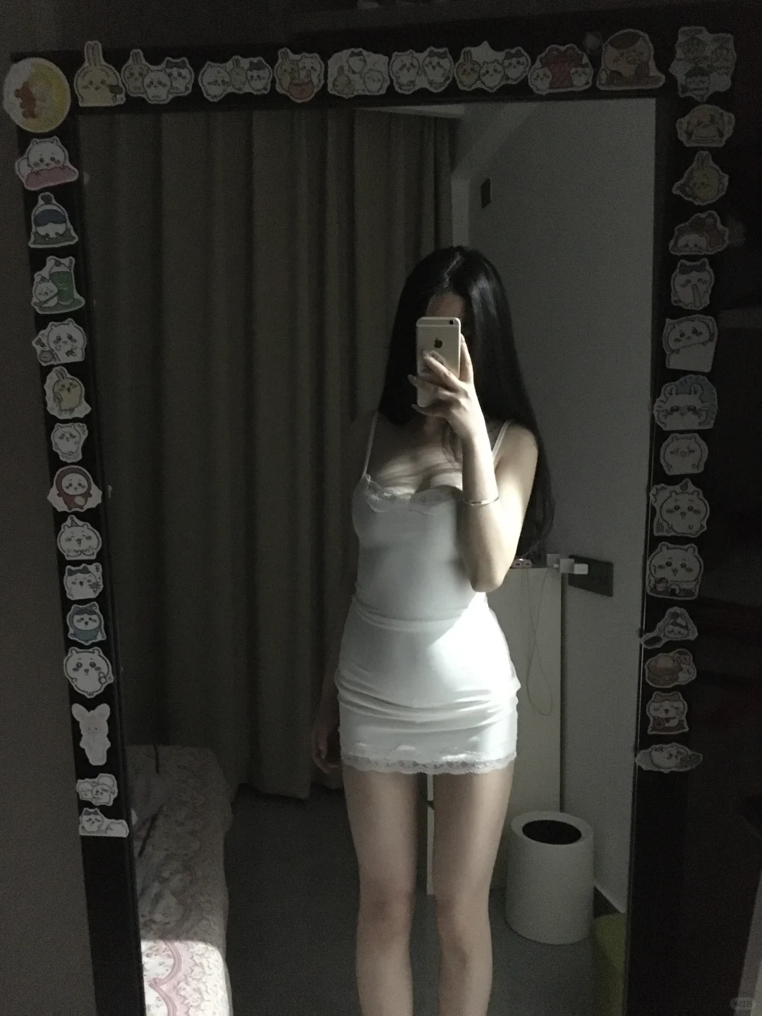 好喜欢自己腿捏