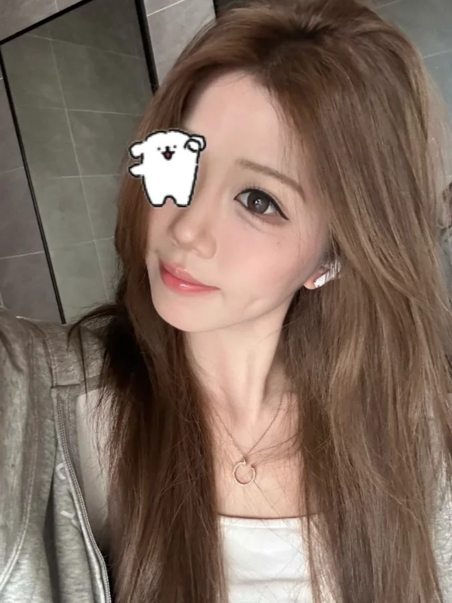 当代女大学生染发的一场豪赌-榛果米棕色