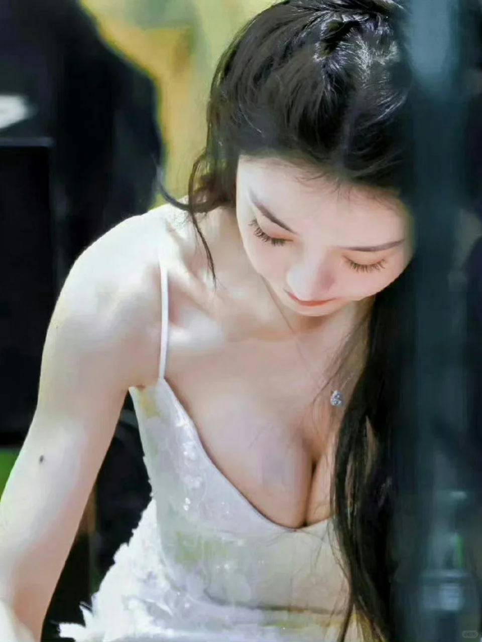 田曦薇真的是性感和甜美的结合体！