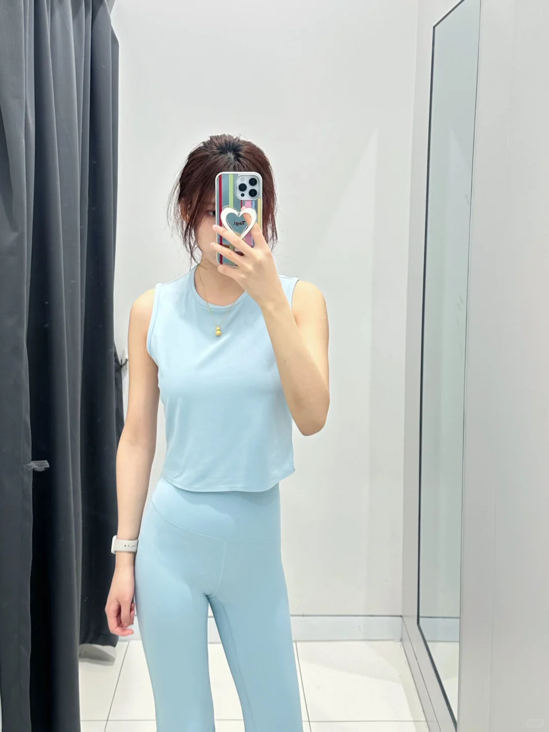 优衣库我说!你也太Lululemon了吧!