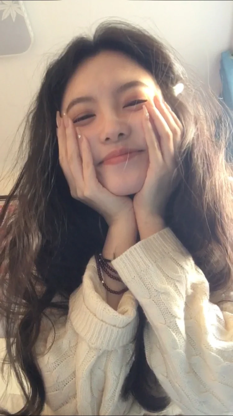 今天假装甜妹