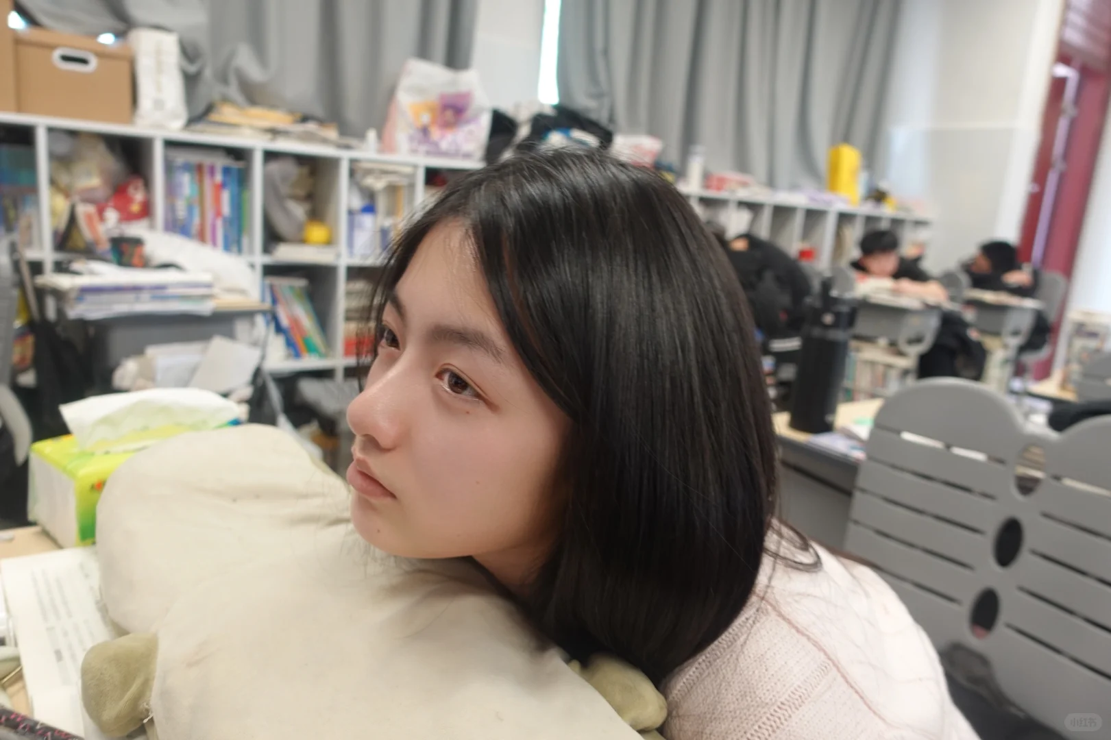 素颜后置
