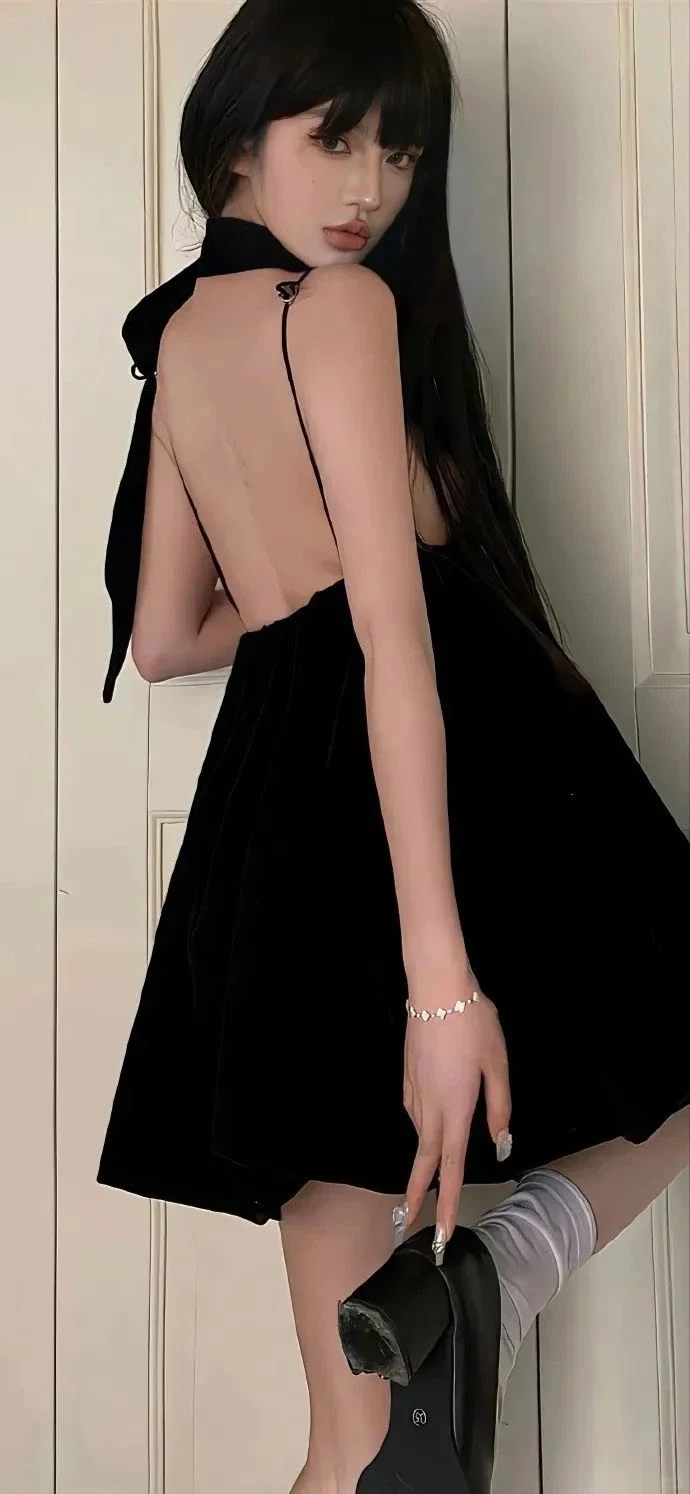 美女氛围感壁纸又新增啦～