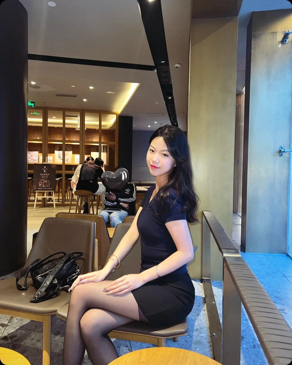 今天cos 妻子