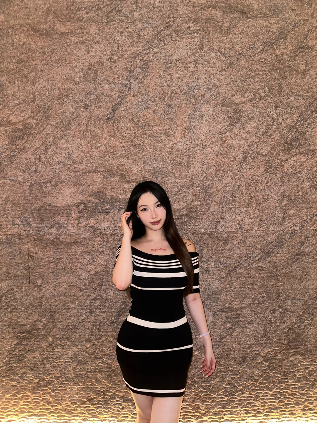 163cm 60kg｜pdd人妻感一字领包臀裙 仅20r