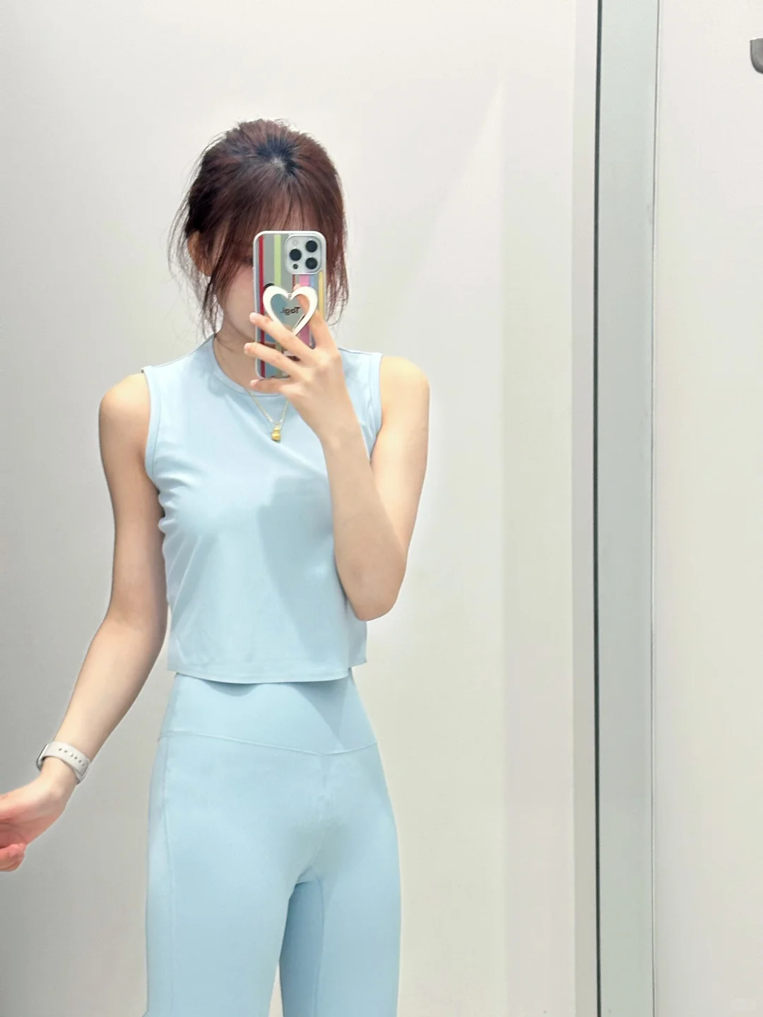 优衣库我说!你也太Lululemon了吧!