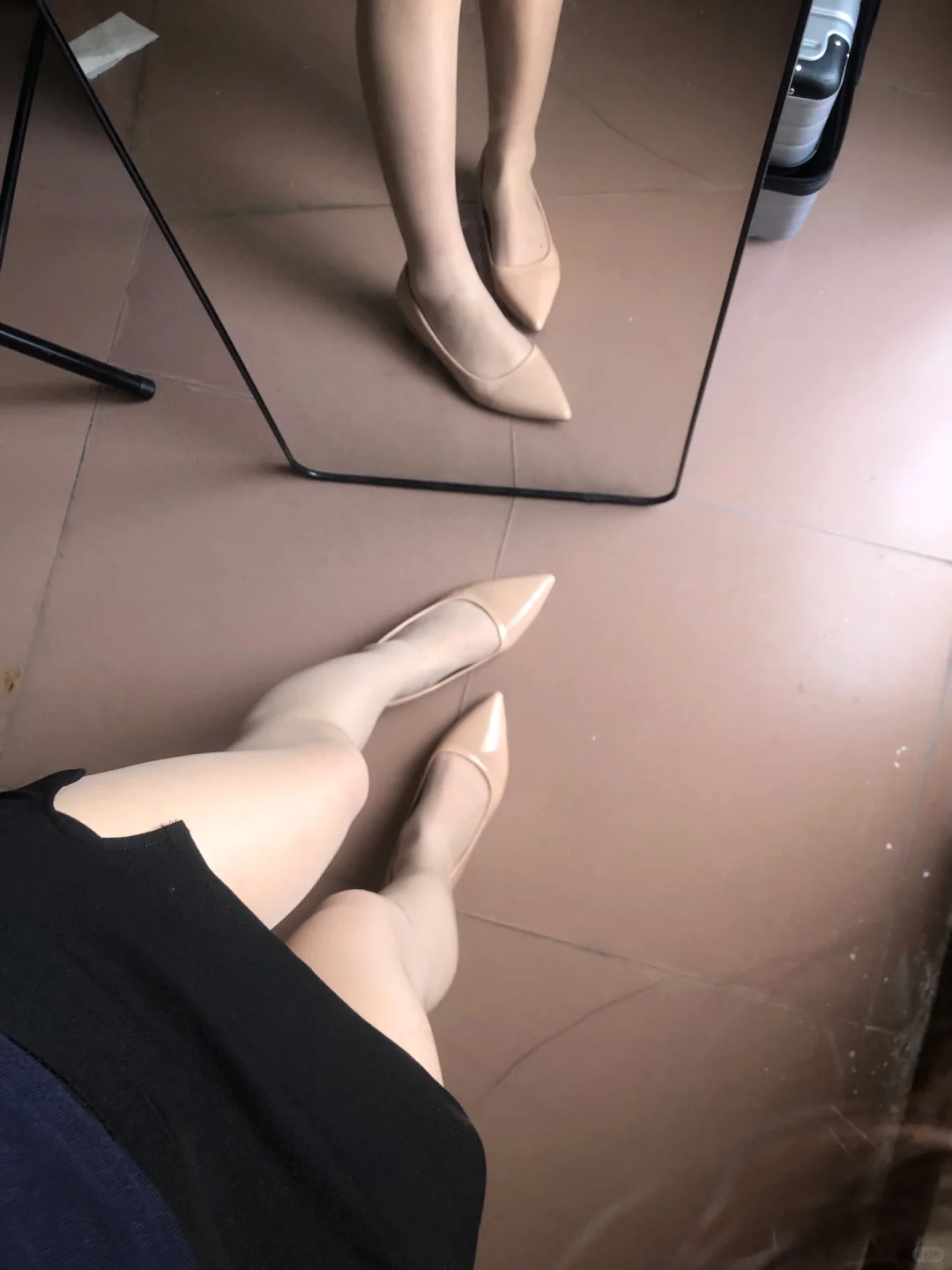 肉丝裸色高跟鞋是温柔必杀技!!!