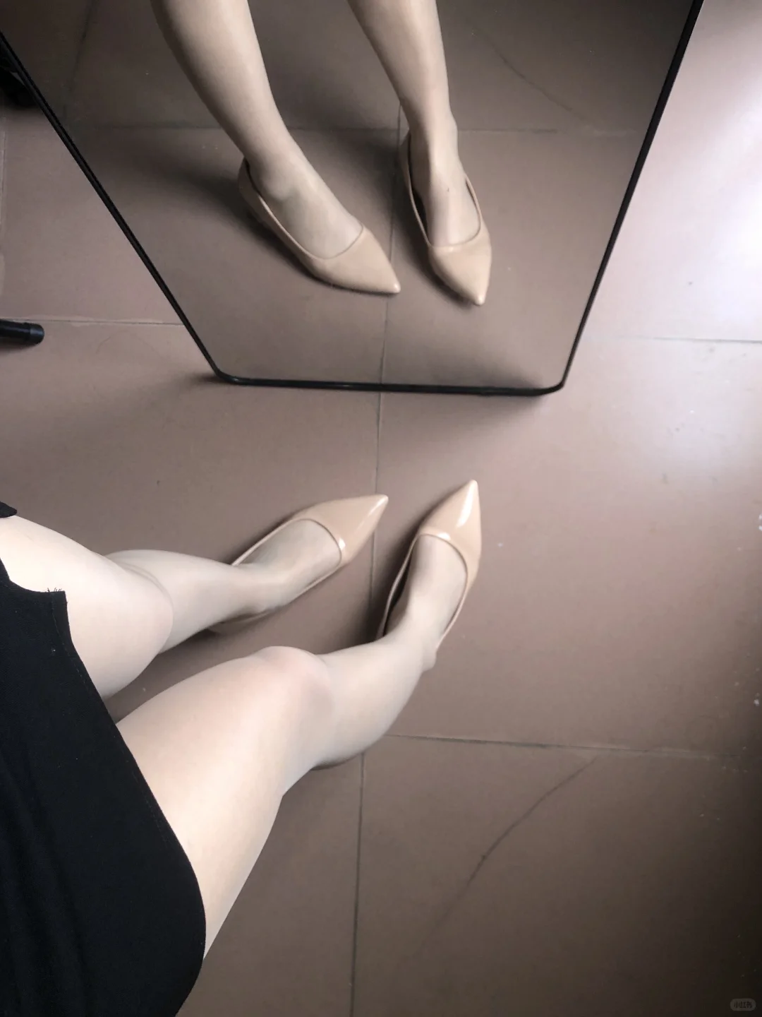 肉丝裸色高跟鞋是温柔必杀技!!!