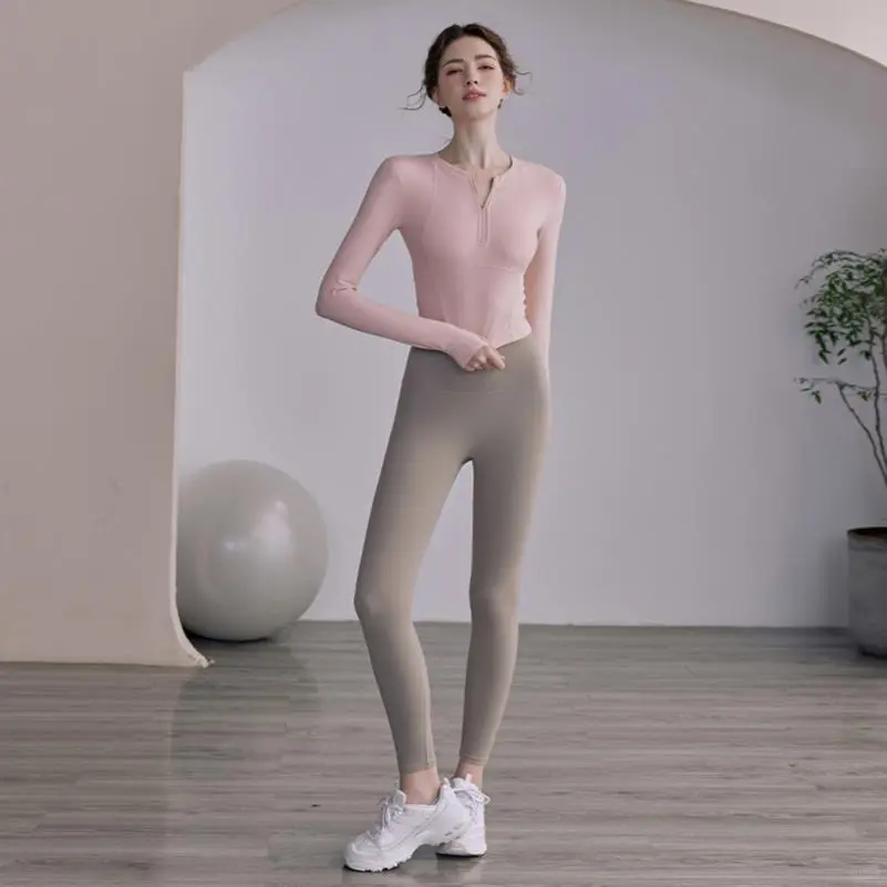 带胸垫瑜伽服上衣女秋冬款健身衣运动普拉提