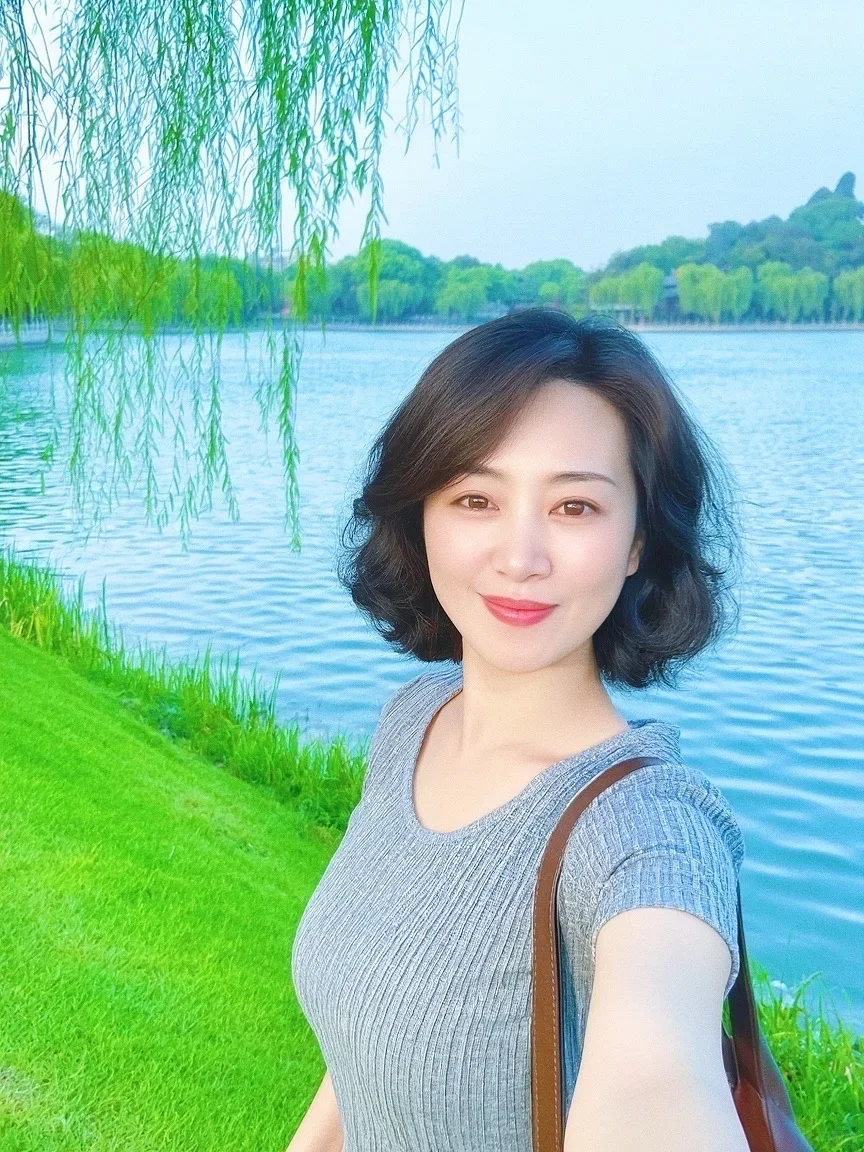 45岁叫姐姐还是叫阿姨呢？