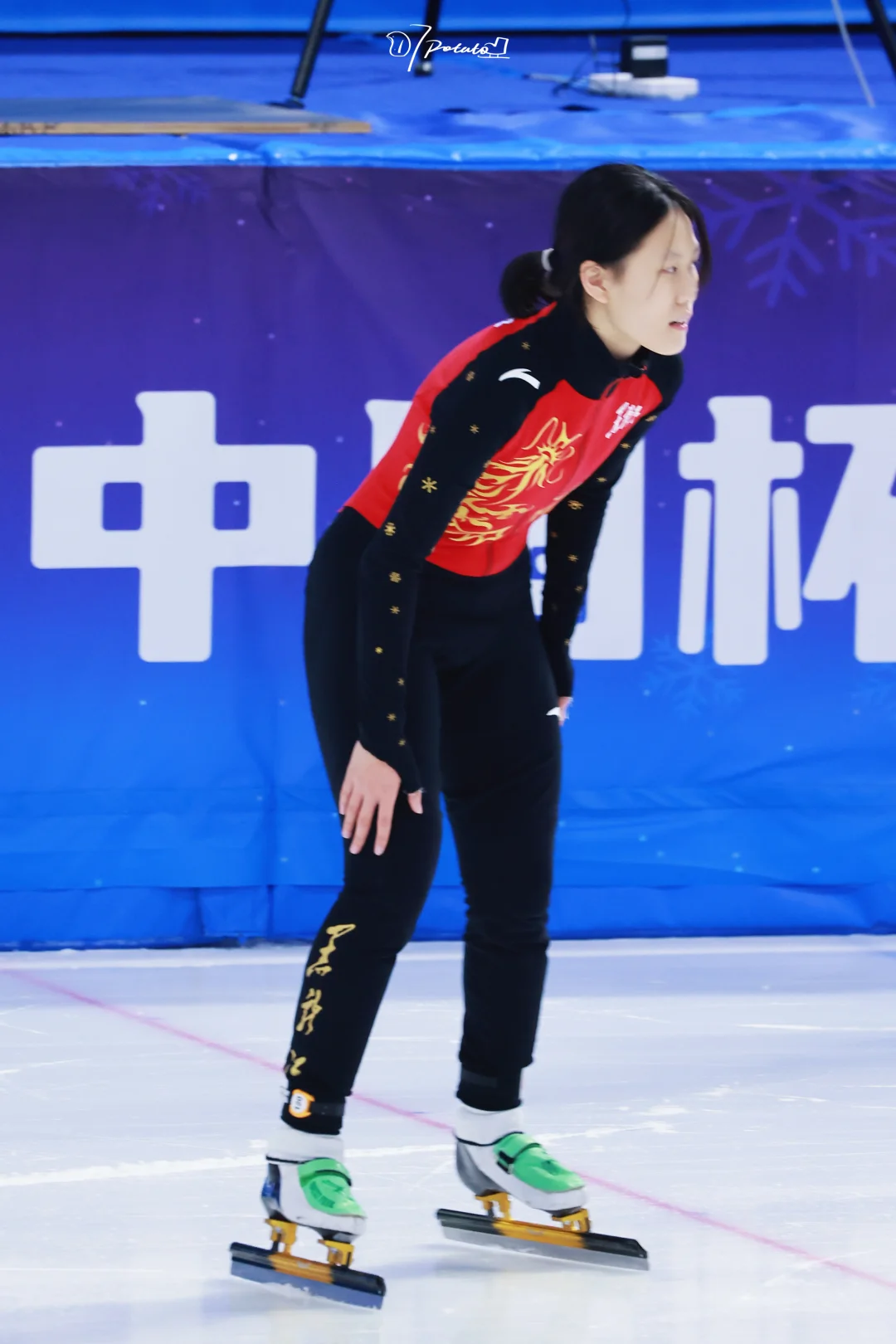 精英联赛承德站女子1500米颁奖典礼