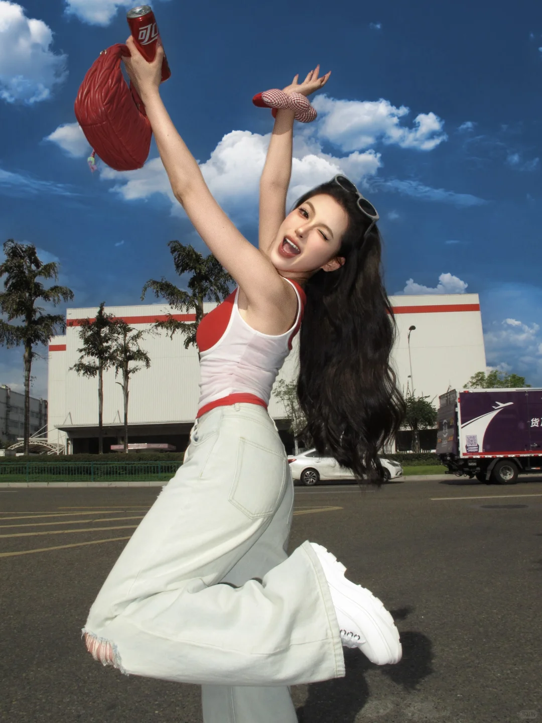 快来学这个博主的生命力拍照姿势!