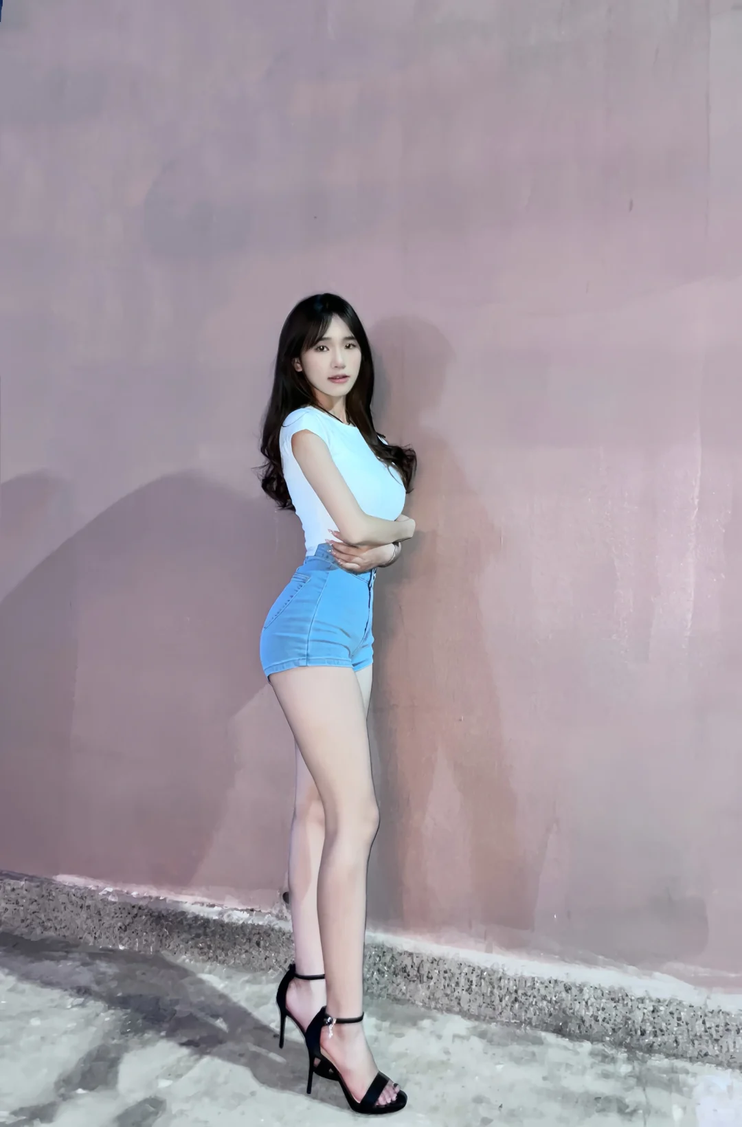 06女大 是只内调就很漂亮的年纪~