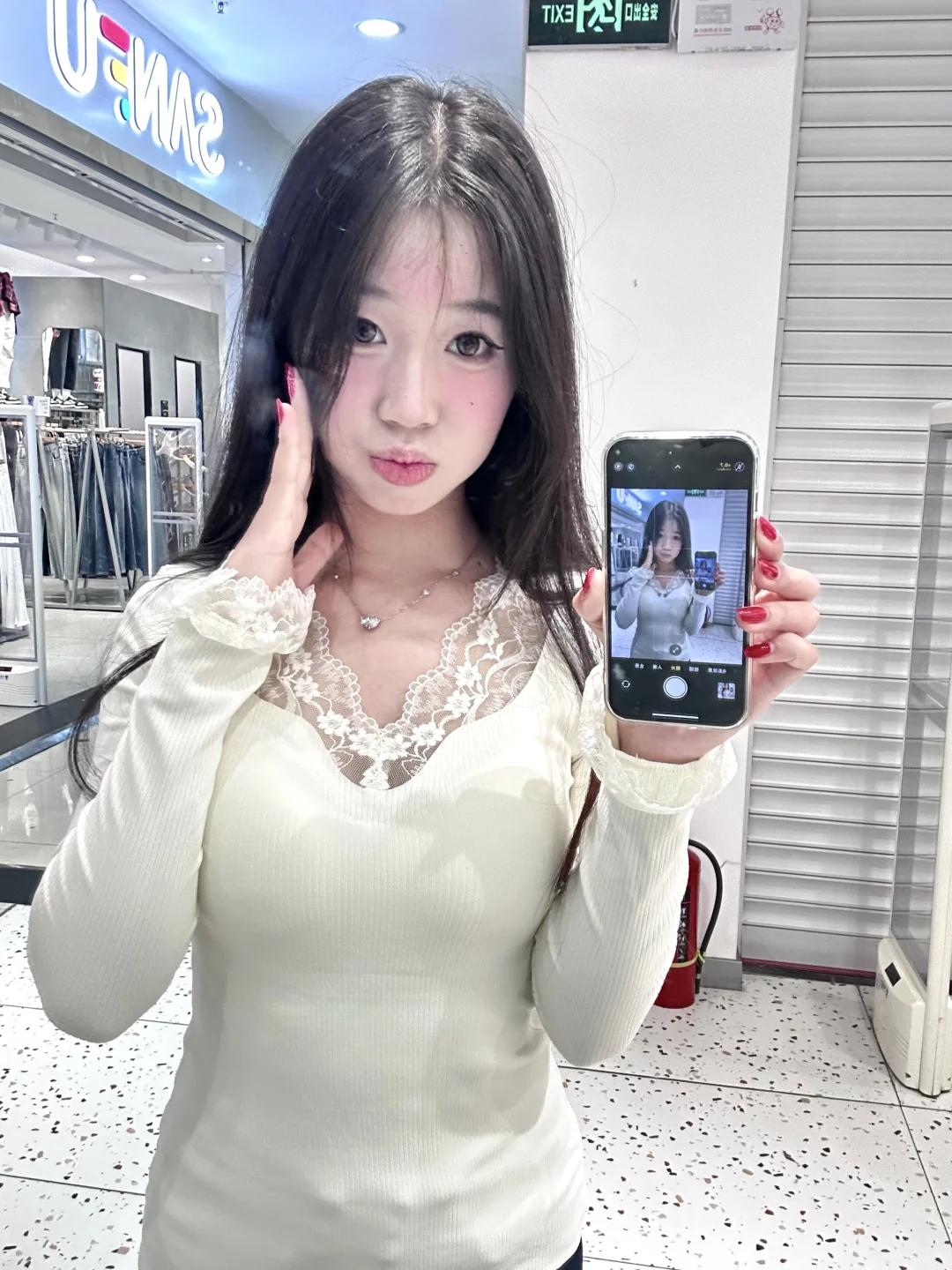 一件衣服怎么可以做到既保暖又修身的