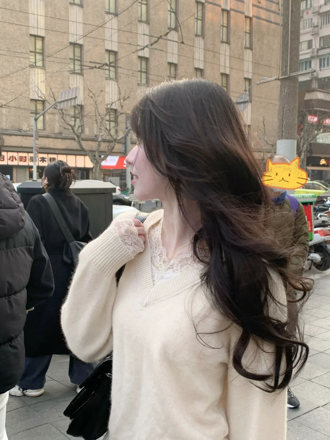相册里那个永远爱笑的女朋友