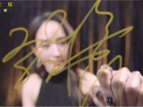 张钧甯金钟战袍美到窒息🖤这身材气质绝了✨