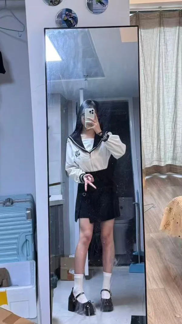 今天穿制服🏠成都小模特～