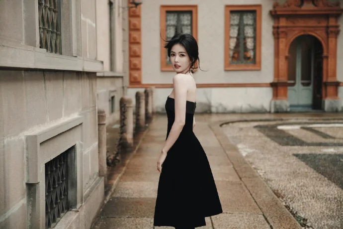 白鹿| in Emporio Armani 📷🍂