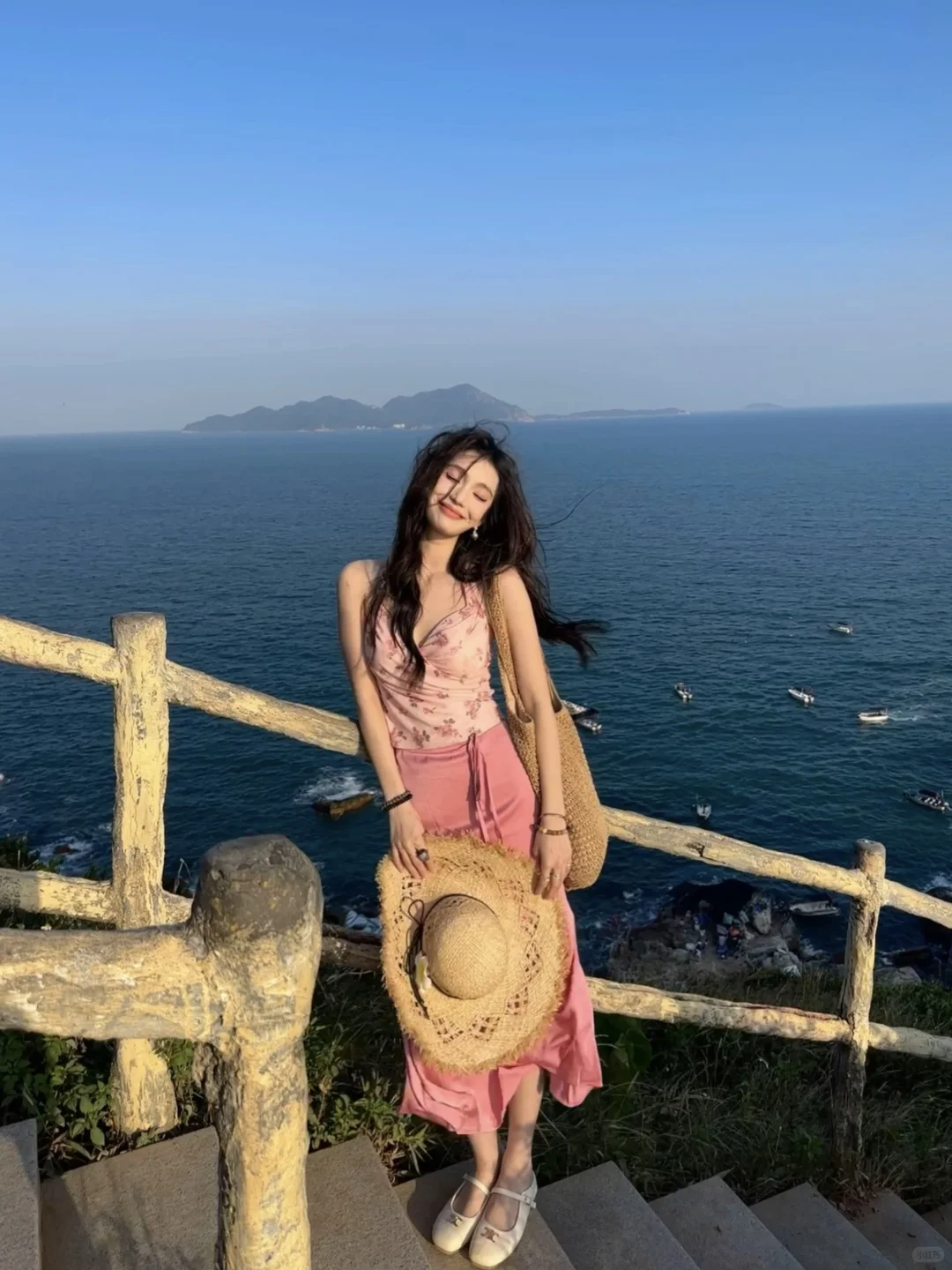 see sea 🧺⸝⸝ 🌊ᐝ🫧⋆꙳
