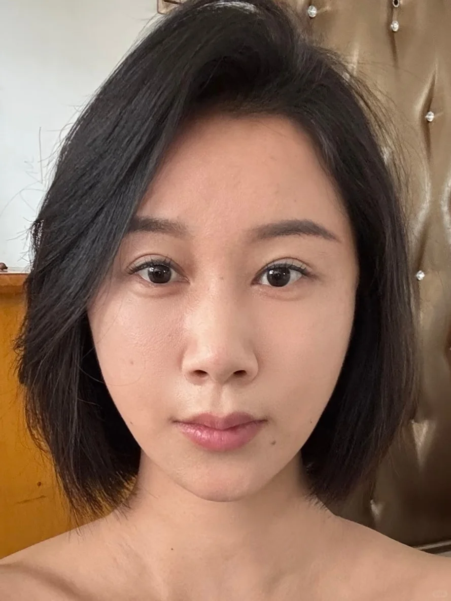 82年，45岁，现在算小美了吗？