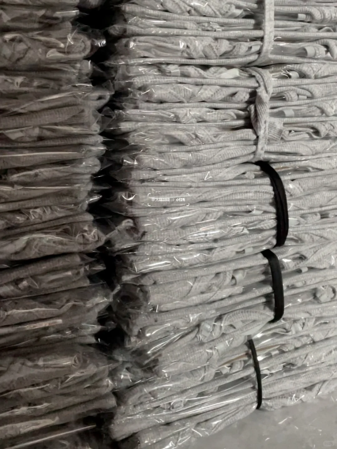 20+💰买到了超显身材的包臀吊带裙!