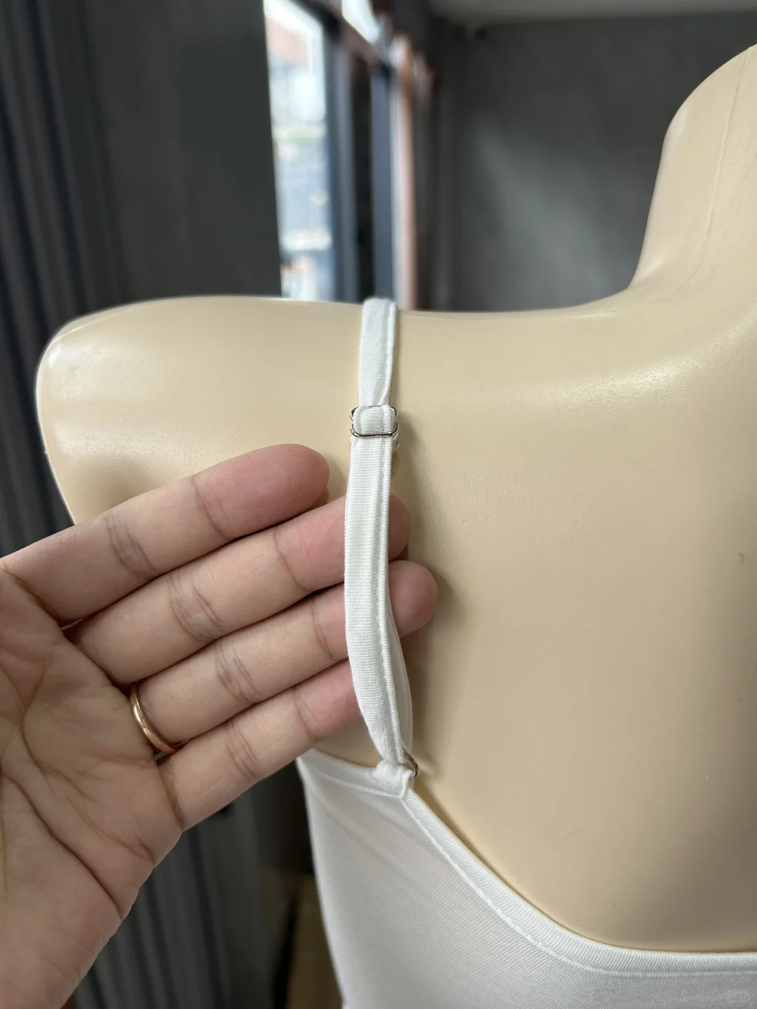 喜欢可以买!版型=有型!好绝的白色吊带!