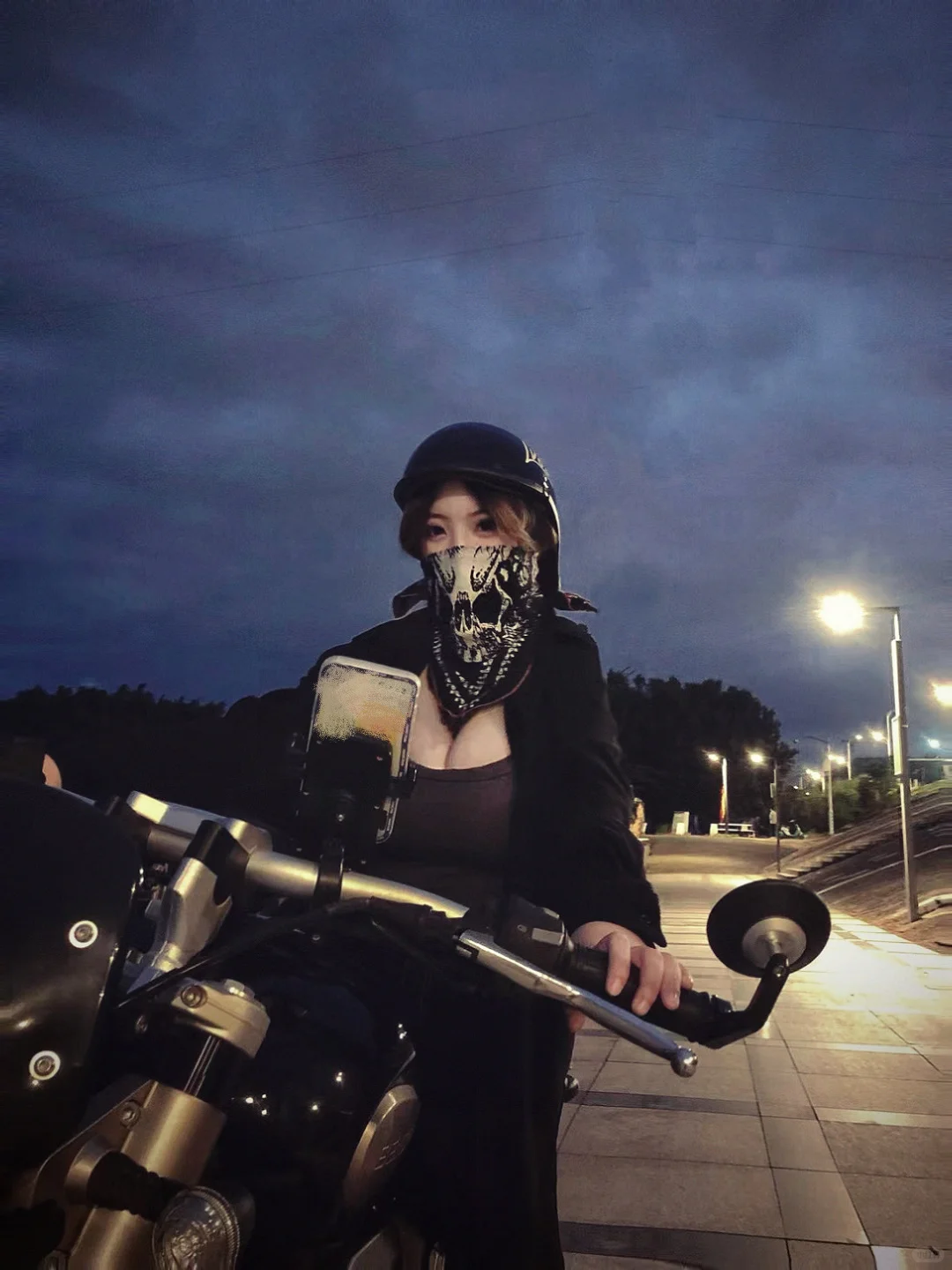 🛵