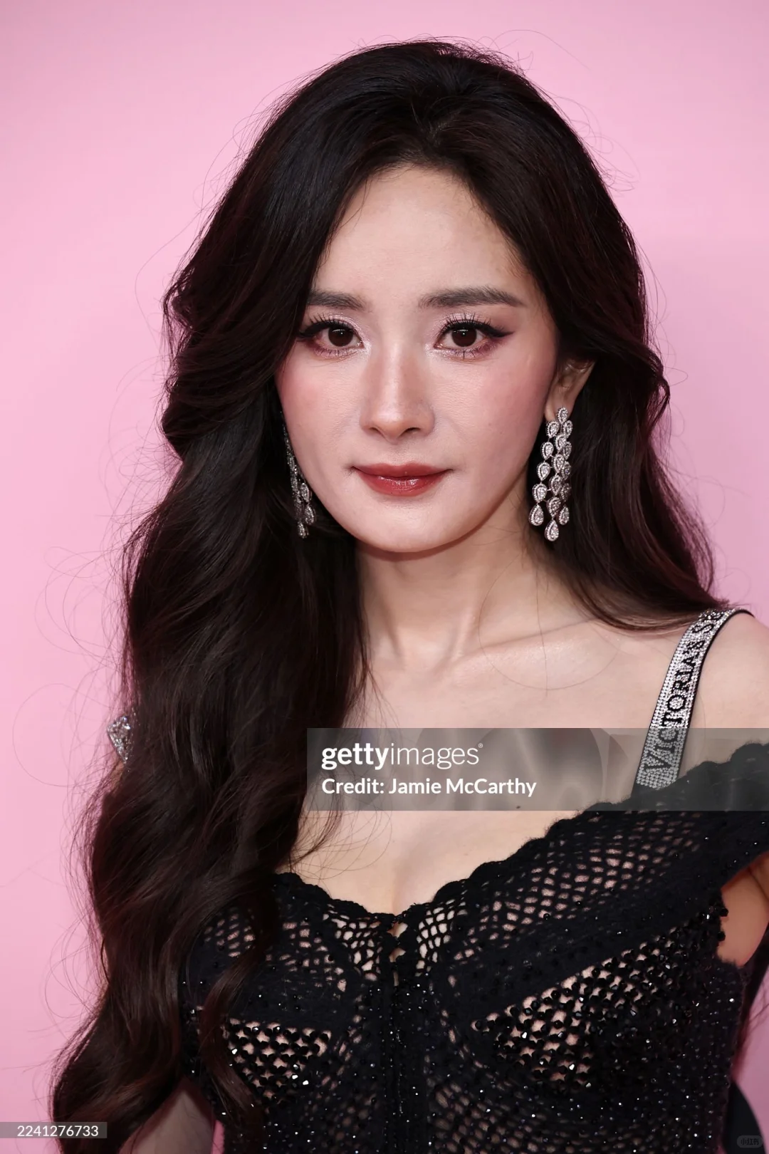 杨幂维密大秀粉毯G社生图!!!女王登场~