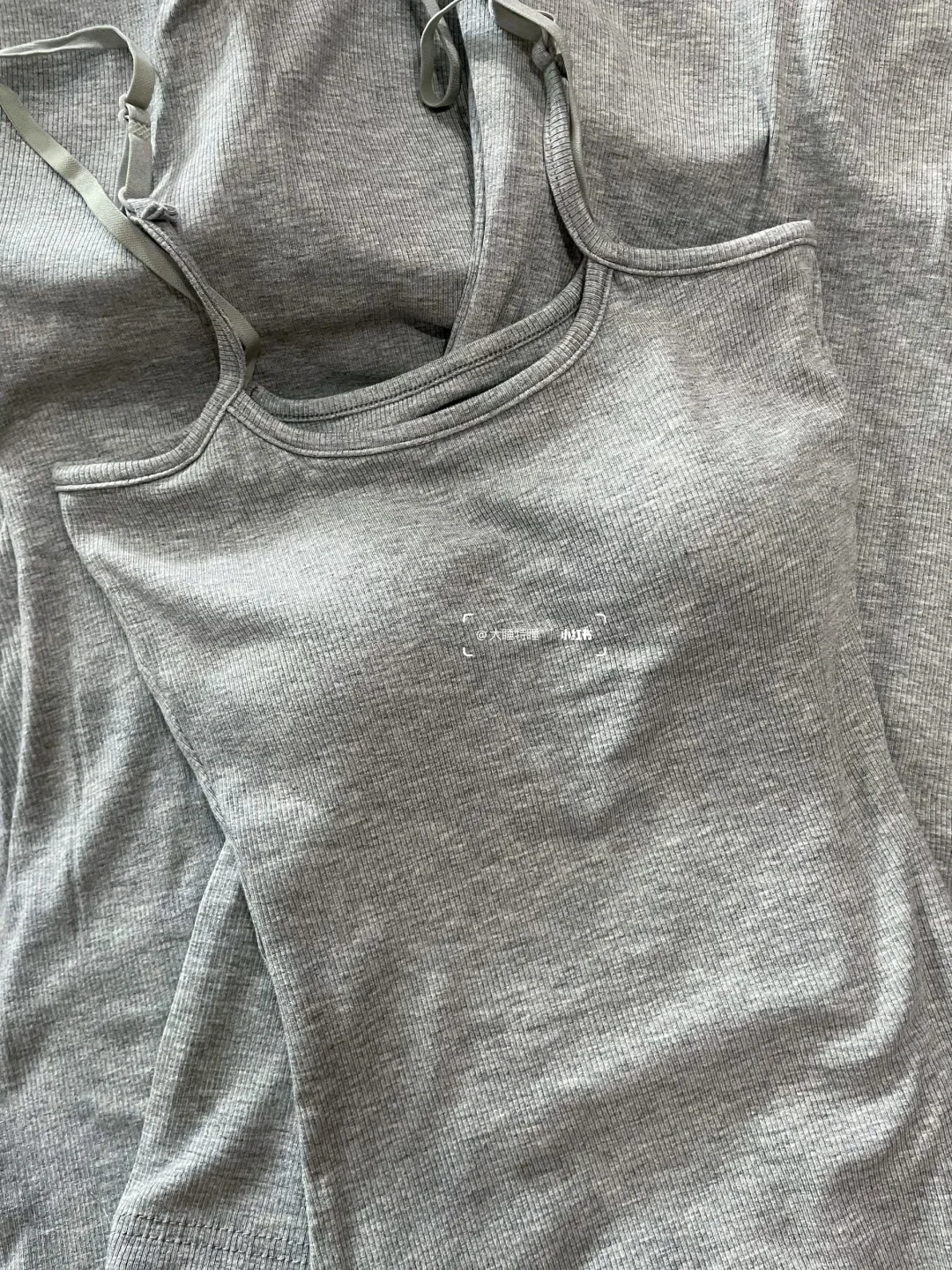 20+💰买到了超显身材的包臀吊带裙!