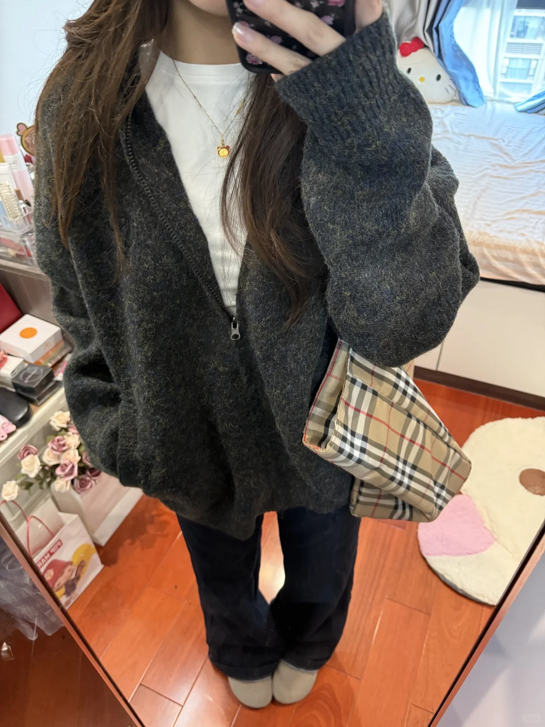 今天是灰灰的