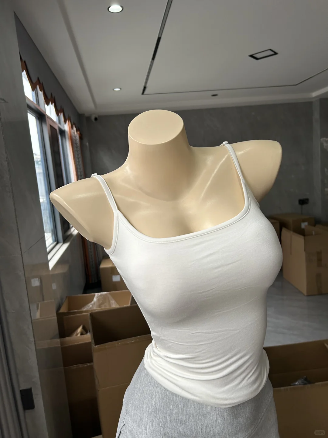 喜欢可以买!版型=有型!好绝的白色吊带!