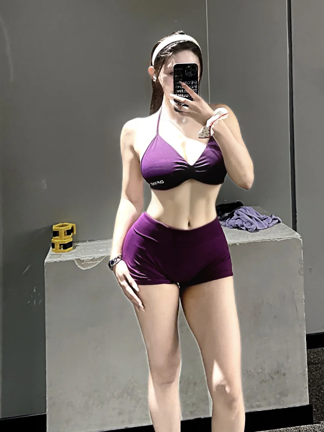 𝒍𝒐𝒗𝒆‧⁺ 💜给健身房增添一些绝绝紫！！