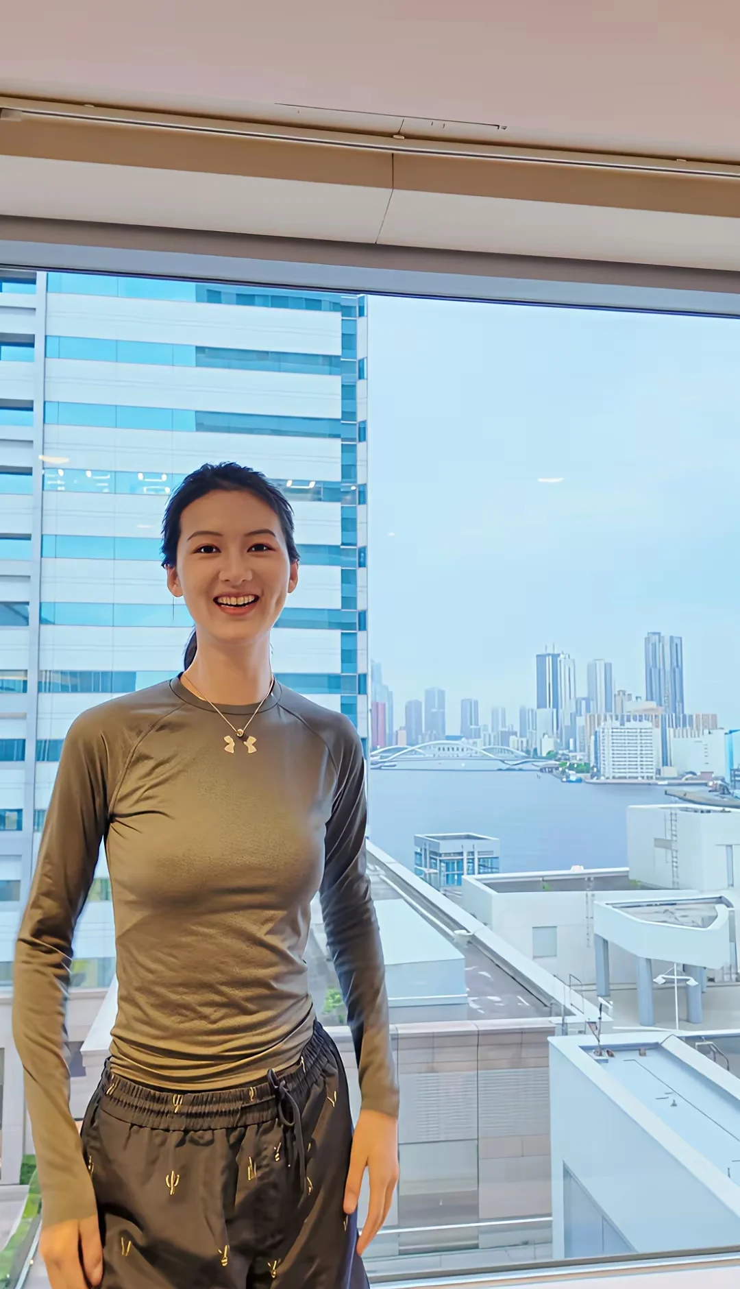很干练利落，非常漂亮
