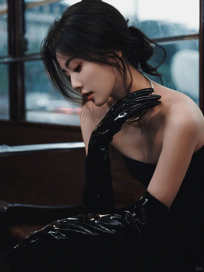 白鹿| in Emporio Armani 📷🍂