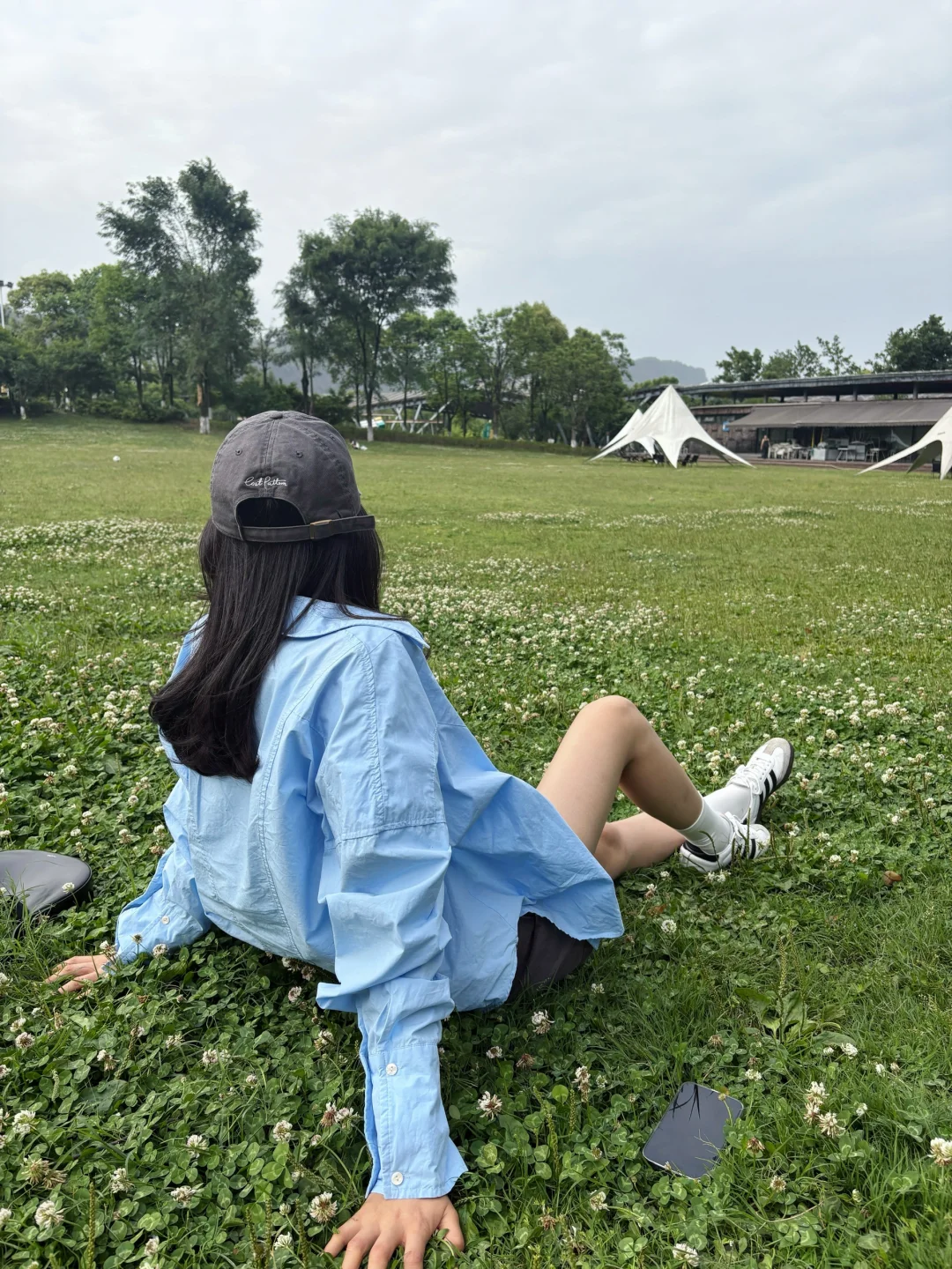 草坪拍照｜不露脸氛围感